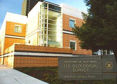 Photo of the entrance to the US Geological Survey Campus in Menlo Park, CA.